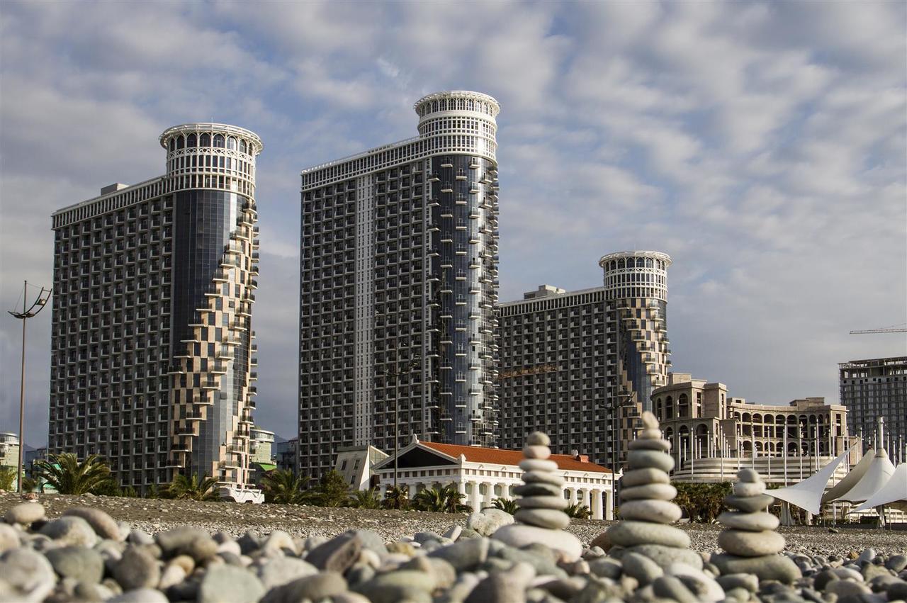 Tina'S Apartments With Panoramic Sea View Batumi Zewnętrze zdjęcie