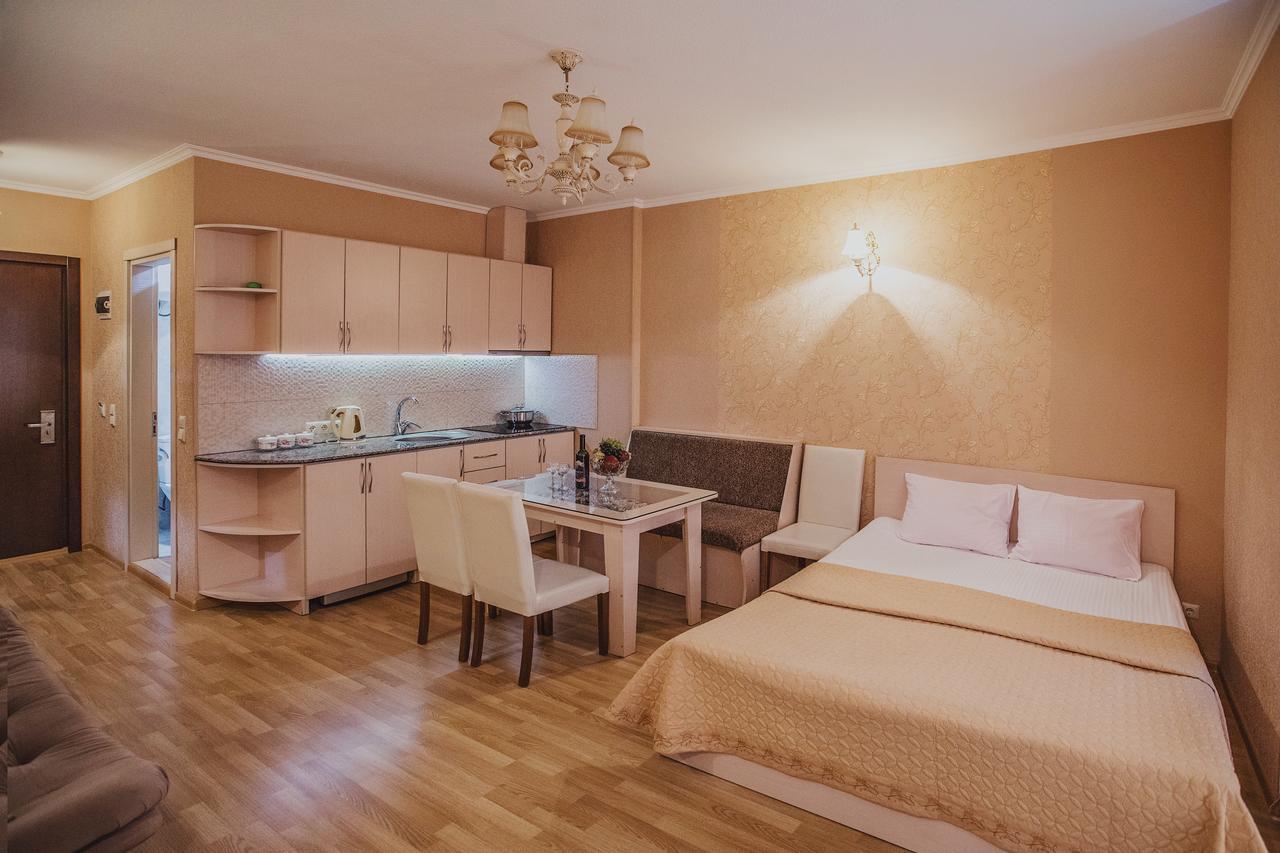 Tina'S Apartments With Panoramic Sea View Batumi Zewnętrze zdjęcie